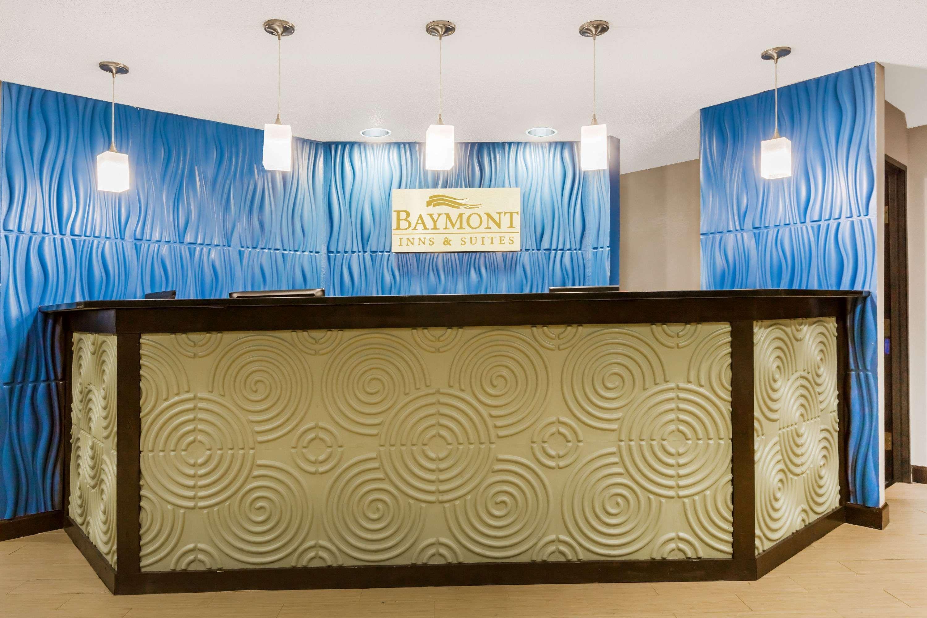 Baymont By Wyndham Tupelo Motel Exterior photo